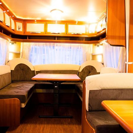 Go Outdoors Caravan Park Нувара Елия Екстериор снимка