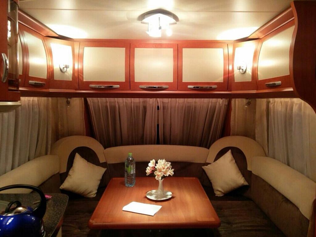 Go Outdoors Caravan Park Нувара Елия Екстериор снимка