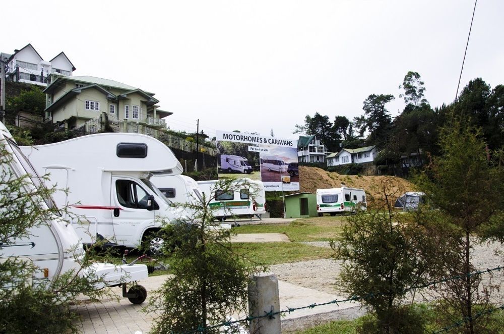 Go Outdoors Caravan Park Нувара Елия Екстериор снимка