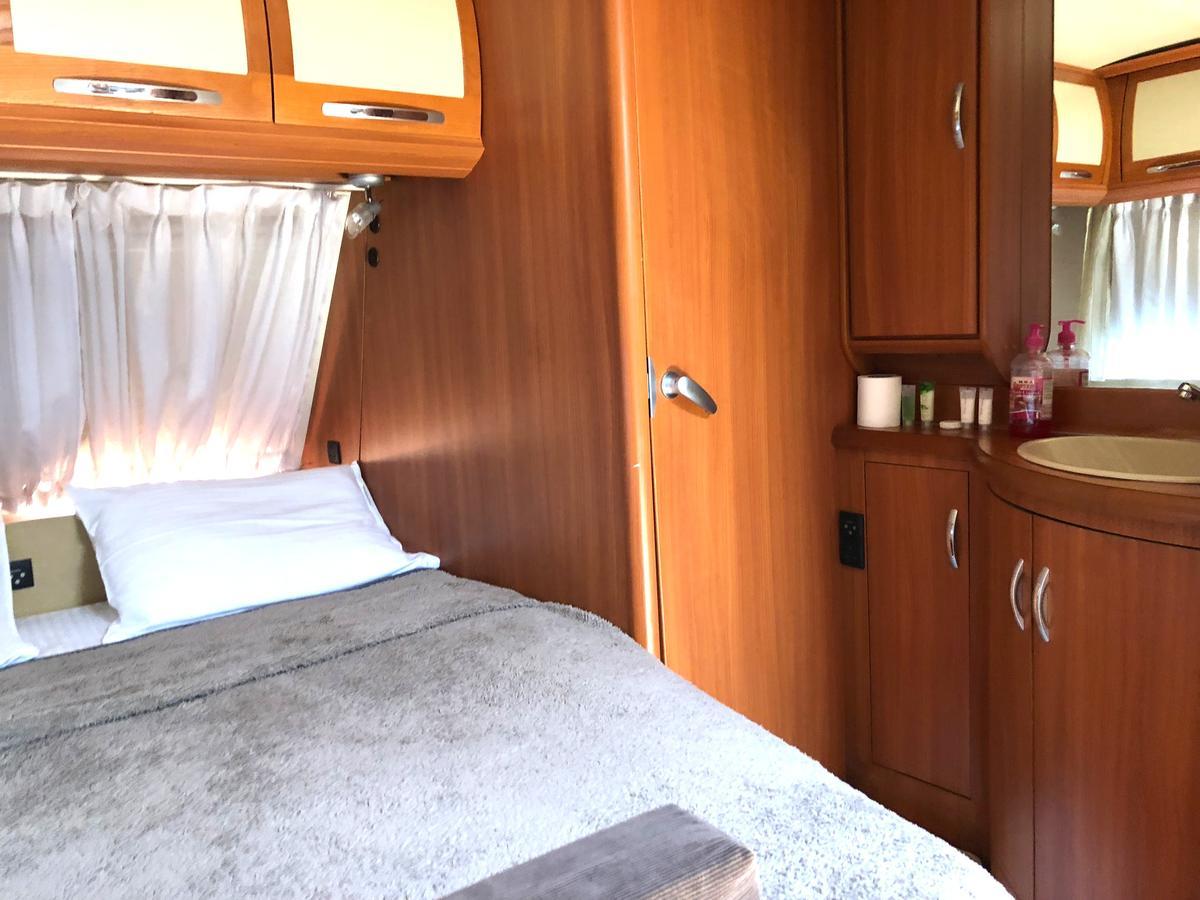 Go Outdoors Caravan Park Нувара Елия Екстериор снимка